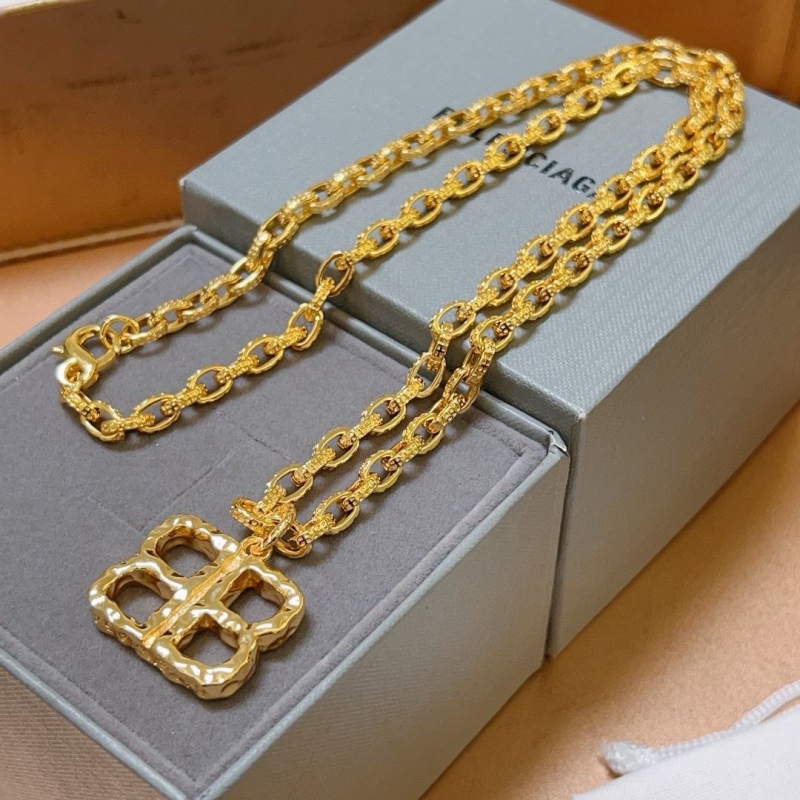 Ba1en*iaga necklaces